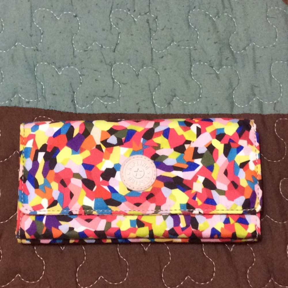 Kipling wallet !! Don't use anymore!!